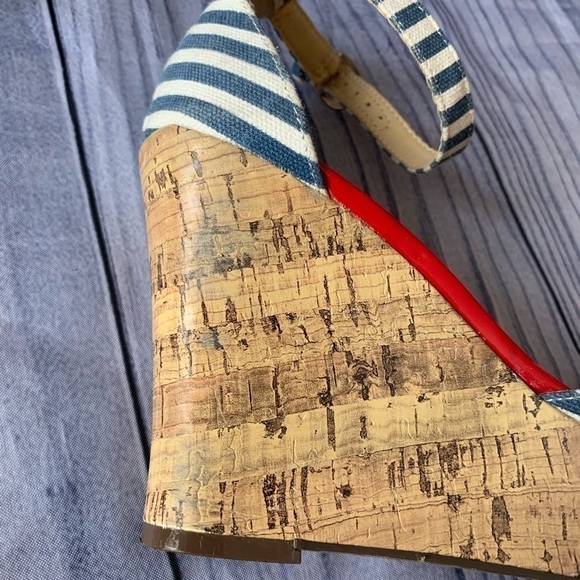 ✅5X Host Pick✅ Unisa Wedge Open Toe Shoes, 6M - Picture 3 of 7